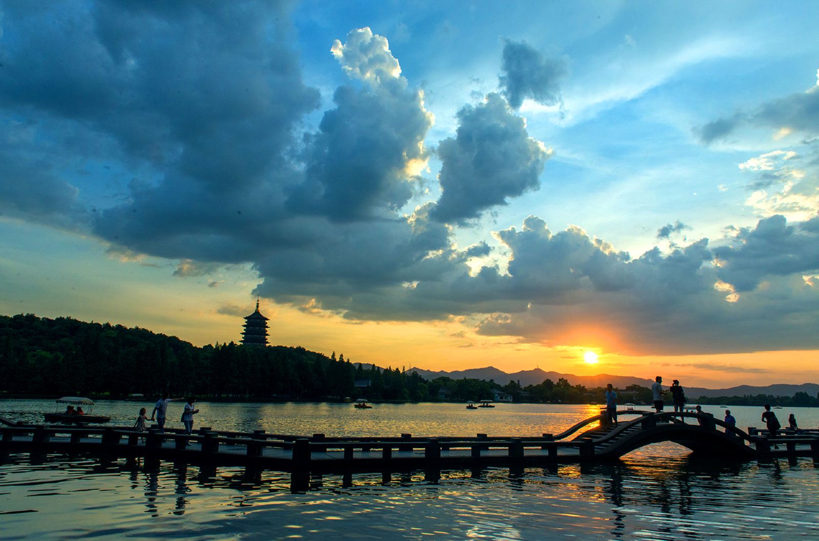 西湖 (2).jpg